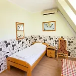 Belvarosi Panzio 3* דברצן