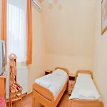 Belvarosi Panzio 3* דברצן