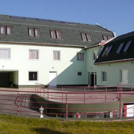Belvarosi Panzio 3* Debreţin